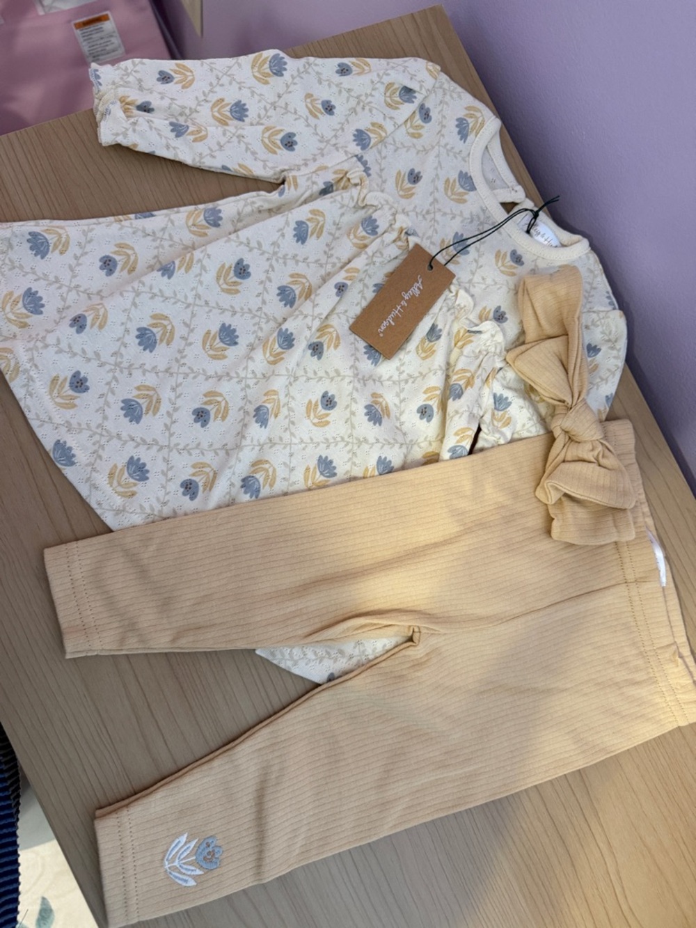 Toddler Floral Print Top & Tan Ribbed Leggings Set